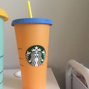 Starbucks color changing cup